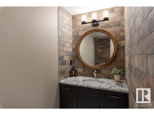 3414 Parker Loop, Edmonton, AB - Indoor Photo Showing Bathroom