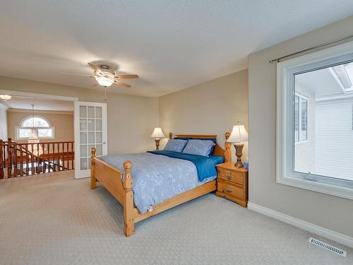 946 Hollingsworth Bend, Edmonton, AB - Indoor Photo Showing Bedroom