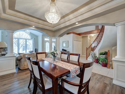 946 Hollingsworth Bend, Edmonton, AB - Indoor Photo Showing Dining Room