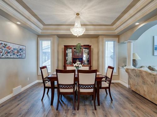 946 Hollingsworth Bend, Edmonton, AB - Indoor Photo Showing Dining Room