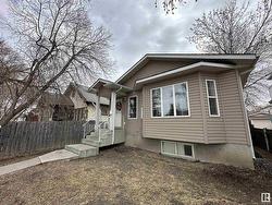 9637/9635 109A Avenue  Edmonton, AB T5H 1G4