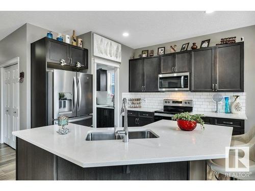 5316 22 Avenue, Edmonton, AB - Indoor Photo Showing Kitchen With Upgraded Kitchen