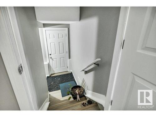 5316 22 Avenue, Edmonton, AB - Indoor Photo Showing Other Room