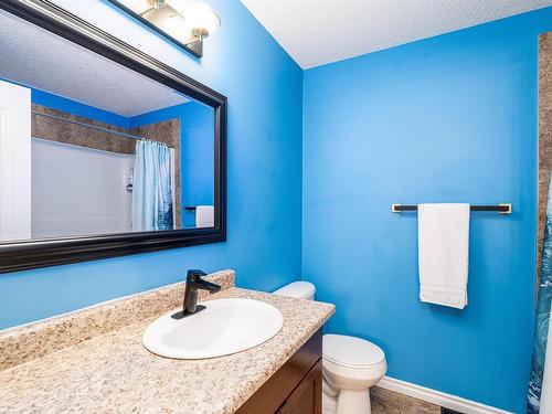 10335 160 Street, Edmonton, AB - Indoor Photo Showing Bathroom