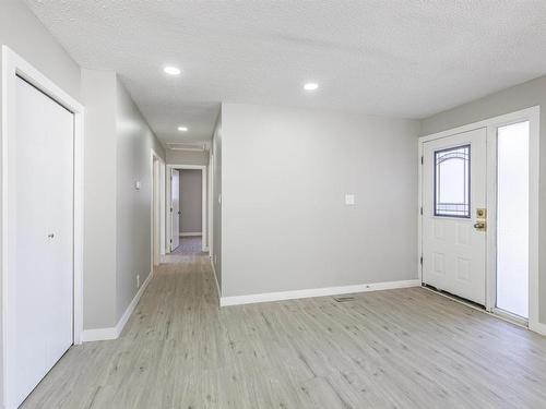 16723 98 Street, Edmonton, AB - Indoor Photo Showing Other Room