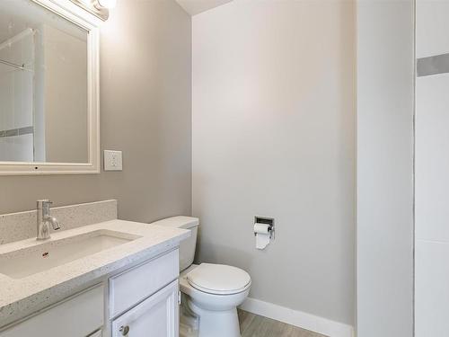 16723 98 Street, Edmonton, AB - Indoor Photo Showing Bathroom