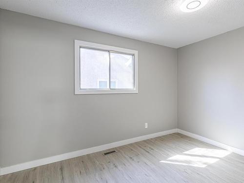 16723 98 Street, Edmonton, AB - Indoor Photo Showing Other Room