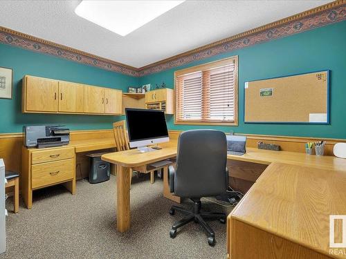 19 Rhatigan Road E, Edmonton, AB - Indoor Photo Showing Office