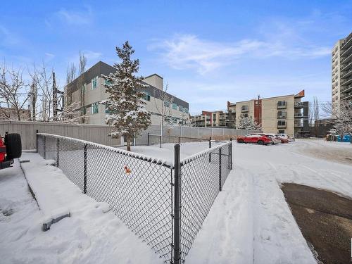 214 10535 122 Street, Edmonton, AB - Outdoor