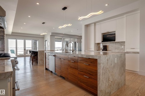 B 25056 Twp Road 492, Rural Leduc County, AB - Indoor Photo Showing Kitchen With Upgraded Kitchen