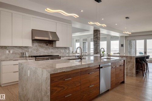B 25056 Twp Road 492, Rural Leduc County, AB - Indoor Photo Showing Kitchen With Upgraded Kitchen