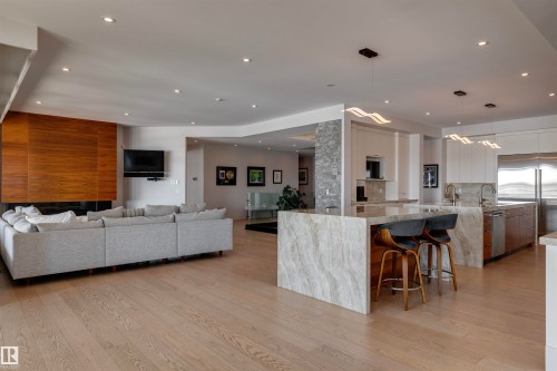 B 25056 Twp Road 492, Rural Leduc County, AB - Indoor