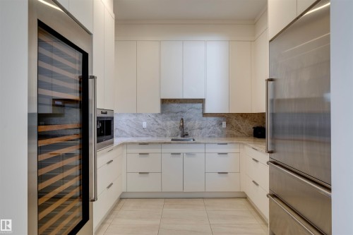 B 25056 Twp Road 492, Rural Leduc County, AB - Indoor Photo Showing Kitchen
