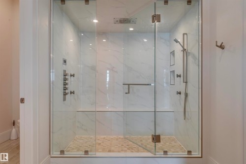 B 25056 Twp Road 492, Rural Leduc County, AB - Indoor Photo Showing Bathroom