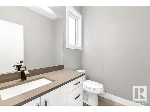 12116 80 Street, Edmonton, AB - Indoor Photo Showing Bathroom