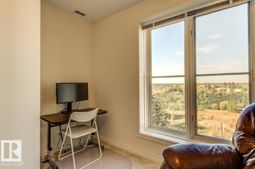 604 10108 125 Street, Edmonton, AB - Indoor