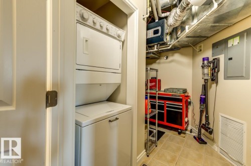 604 10108 125 Street, Edmonton, AB - Indoor Photo Showing Laundry Room