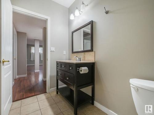 5911 168 Avenue, Edmonton, AB - Indoor Photo Showing Bathroom