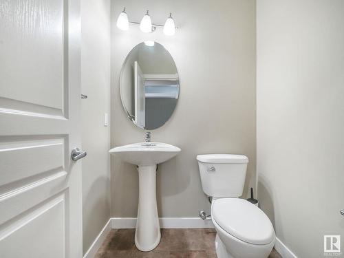 5911 168 Avenue, Edmonton, AB - Indoor Photo Showing Bathroom