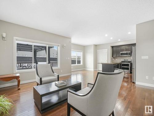 5911 168 Avenue, Edmonton, AB - Indoor Photo Showing Living Room