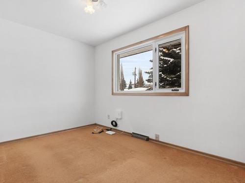 7704 97 Avenue, Edmonton, AB - Indoor Photo Showing Other Room