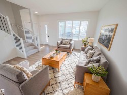 1332 14 Avenue  Edmonton, AB T6T 2W1