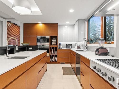 9739 145 Street, Edmonton, AB - Indoor Photo Showing Kitchen