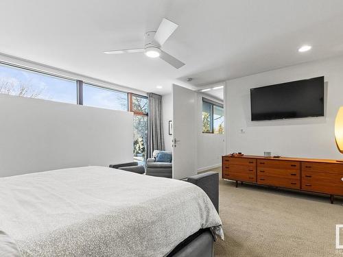 9739 145 Street, Edmonton, AB - Indoor Photo Showing Bedroom