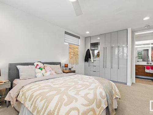 9739 145 Street, Edmonton, AB - Indoor Photo Showing Bedroom