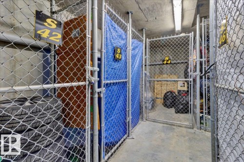 417 4450 Mccrae Avenue, Edmonton, AB - Indoor With Storage