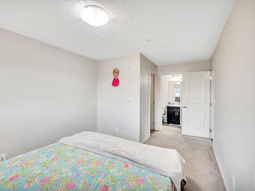 219 5515 7 Avenue, Edmonton, AB - Indoor Photo Showing Bedroom