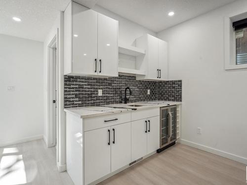 11571 80 Avenue, Edmonton, AB - Indoor Photo Showing Kitchen With Upgraded Kitchen