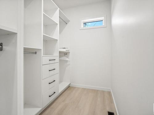 11571 80 Avenue, Edmonton, AB - Indoor With Storage