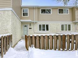 12B CLAREVIEW Village  Edmonton, AB T5A 3P2