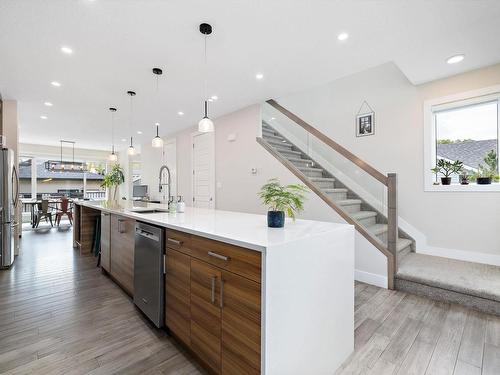 10917 79 Avenue, Edmonton, AB - Indoor Photo Showing Kitchen With Upgraded Kitchen