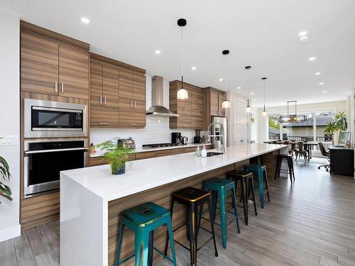 10917 79 Avenue, Edmonton, AB - Indoor Photo Showing Kitchen With Upgraded Kitchen