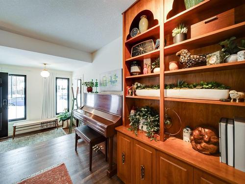 9727 141 Street, Edmonton, AB - Indoor Photo Showing Other Room