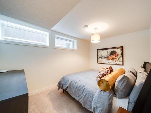 9727 141 Street, Edmonton, AB - Indoor Photo Showing Bedroom