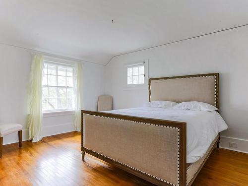 11619 Saskatchewan Drive, Edmonton, AB - Indoor Photo Showing Bedroom