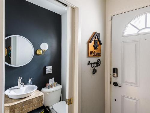 11619 Saskatchewan Drive, Edmonton, AB - Indoor Photo Showing Bathroom