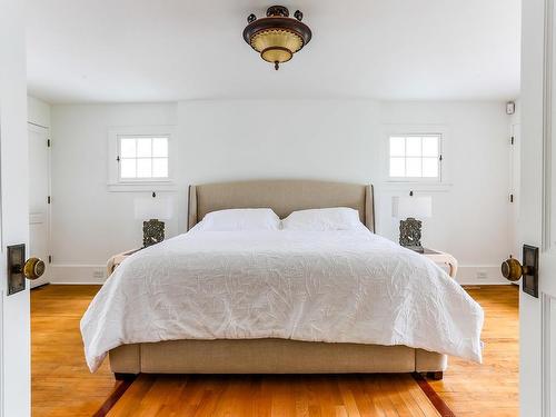 11619 Saskatchewan Drive, Edmonton, AB - Indoor Photo Showing Bedroom