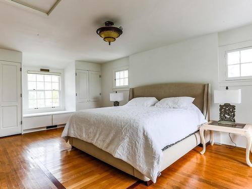 11619 Saskatchewan Drive, Edmonton, AB - Indoor Photo Showing Bedroom