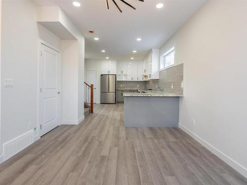 10446 142 Street, Edmonton, AB - Indoor Photo Showing Kitchen