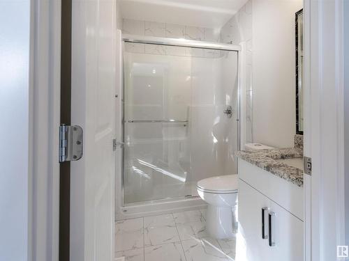 10446 142 Street, Edmonton, AB - Indoor Photo Showing Bathroom