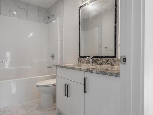 10446 142 Street, Edmonton, AB - Indoor Photo Showing Bathroom