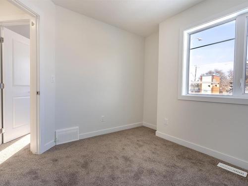 10446 142 Street, Edmonton, AB - Indoor Photo Showing Other Room