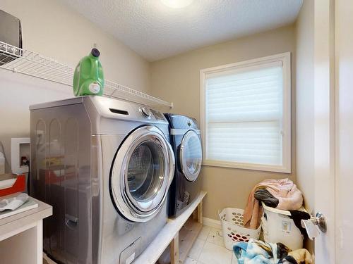 5385 Schonsee Drive, Edmonton, AB - Indoor Photo Showing Laundry Room