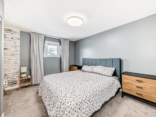 13228 68 Street, Edmonton, AB - Indoor Photo Showing Bedroom