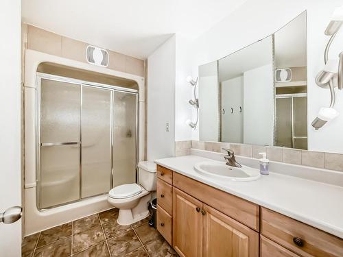 13228 68 Street, Edmonton, AB - Indoor Photo Showing Bathroom