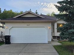 847 112A Street  Edmonton, AB T6J 6W2